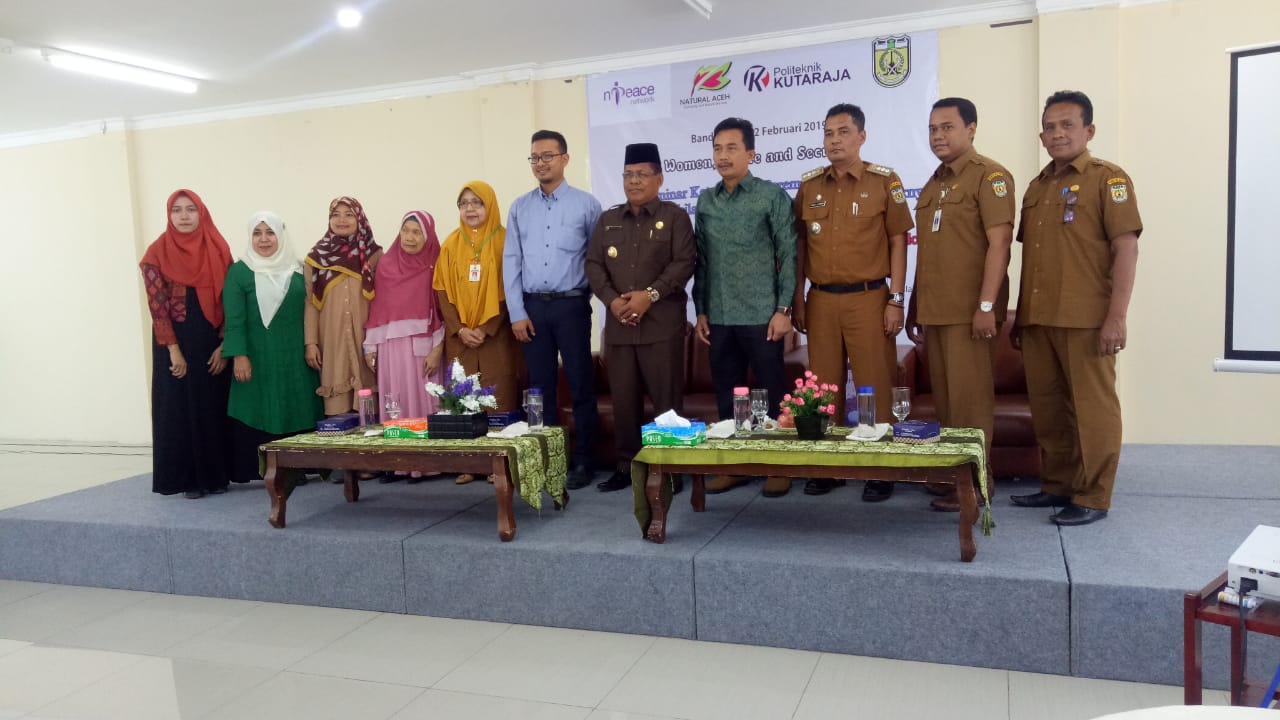 Natural Aceh dan Politeknik Kutaraja Bersama Pemko Banda Aceh Selenggarakan Seminar Keterlibatan Perempuan dan Anak dalam Kebijakan Pembangunan